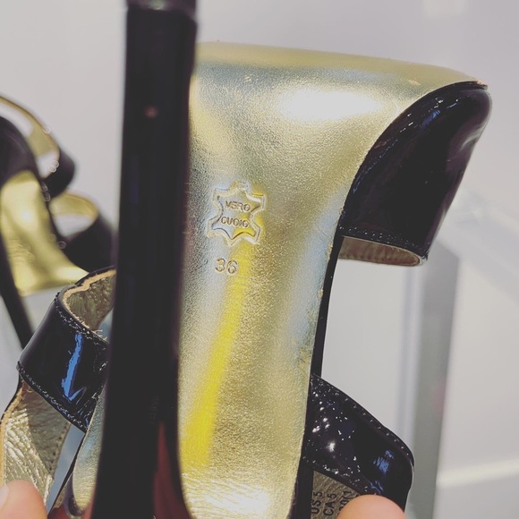 VERSACE x H&M black patent leather high heels sandals. Size 36. - Picture 4 of 4